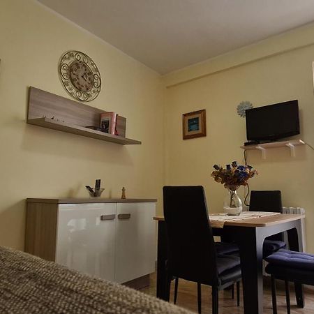 Em Holiday Apartment Quartu SantʼElena Exteriör bild