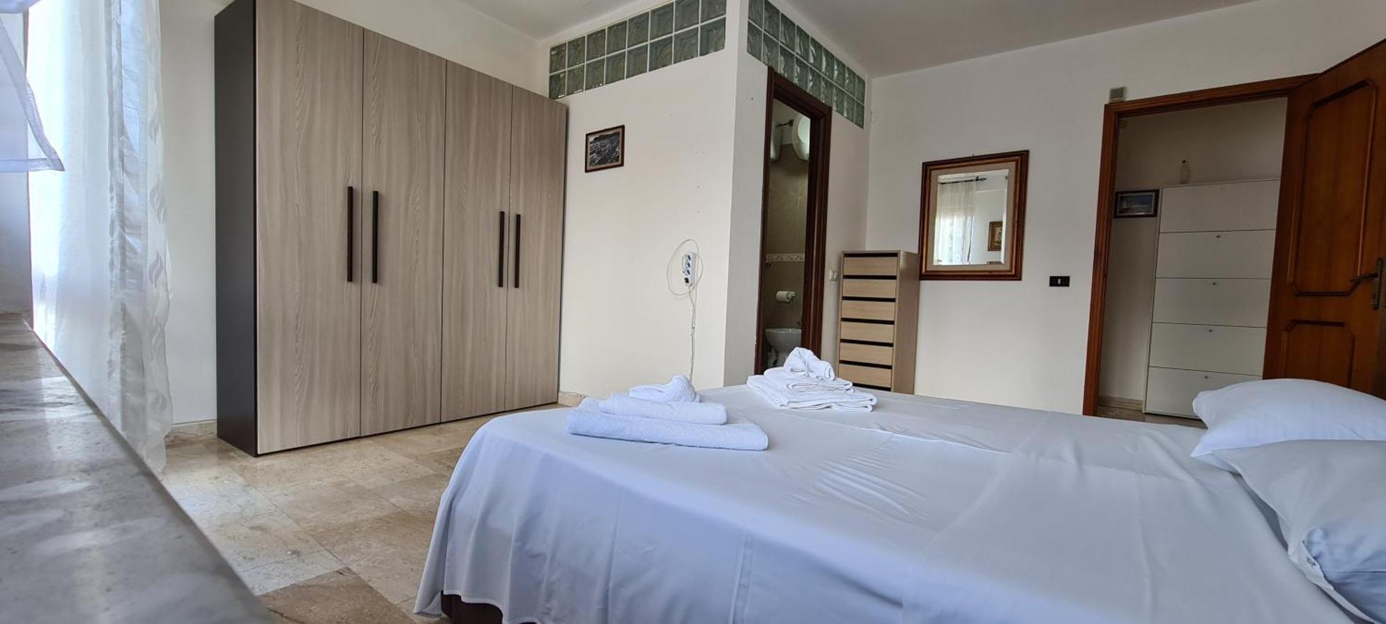Em Holiday Apartment Quartu SantʼElena Exteriör bild