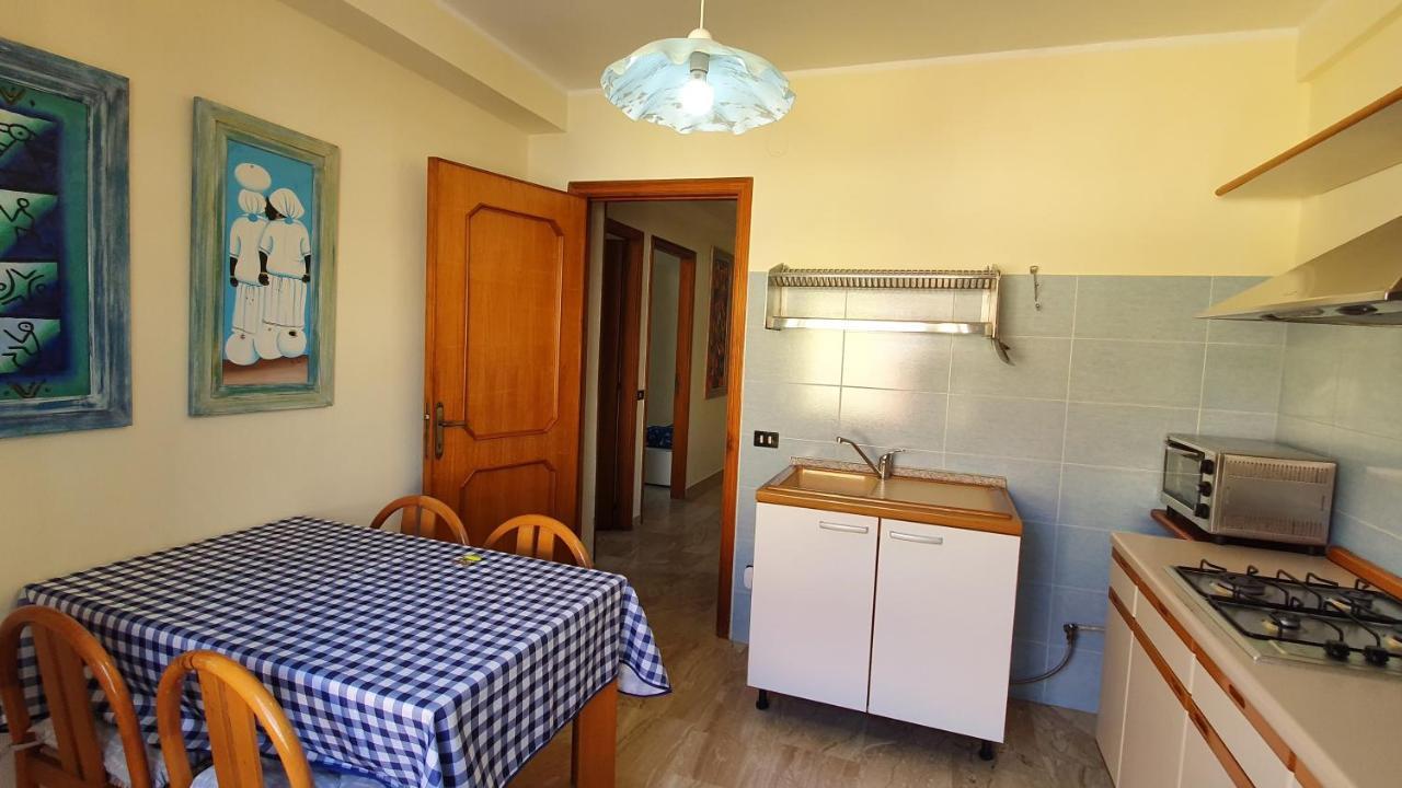 Em Holiday Apartment Quartu SantʼElena Exteriör bild
