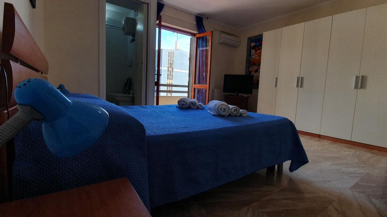 Em Holiday Apartment Quartu SantʼElena Exteriör bild